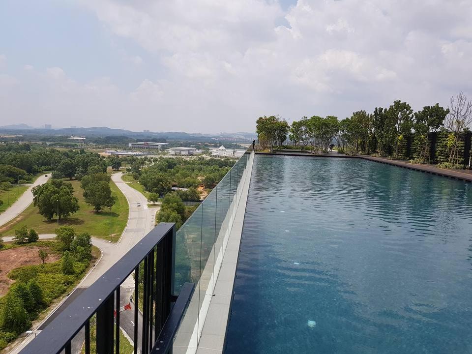 Apartamento Mycozysoho With Excellent Swimming Pool View Cyberjaya Exterior foto